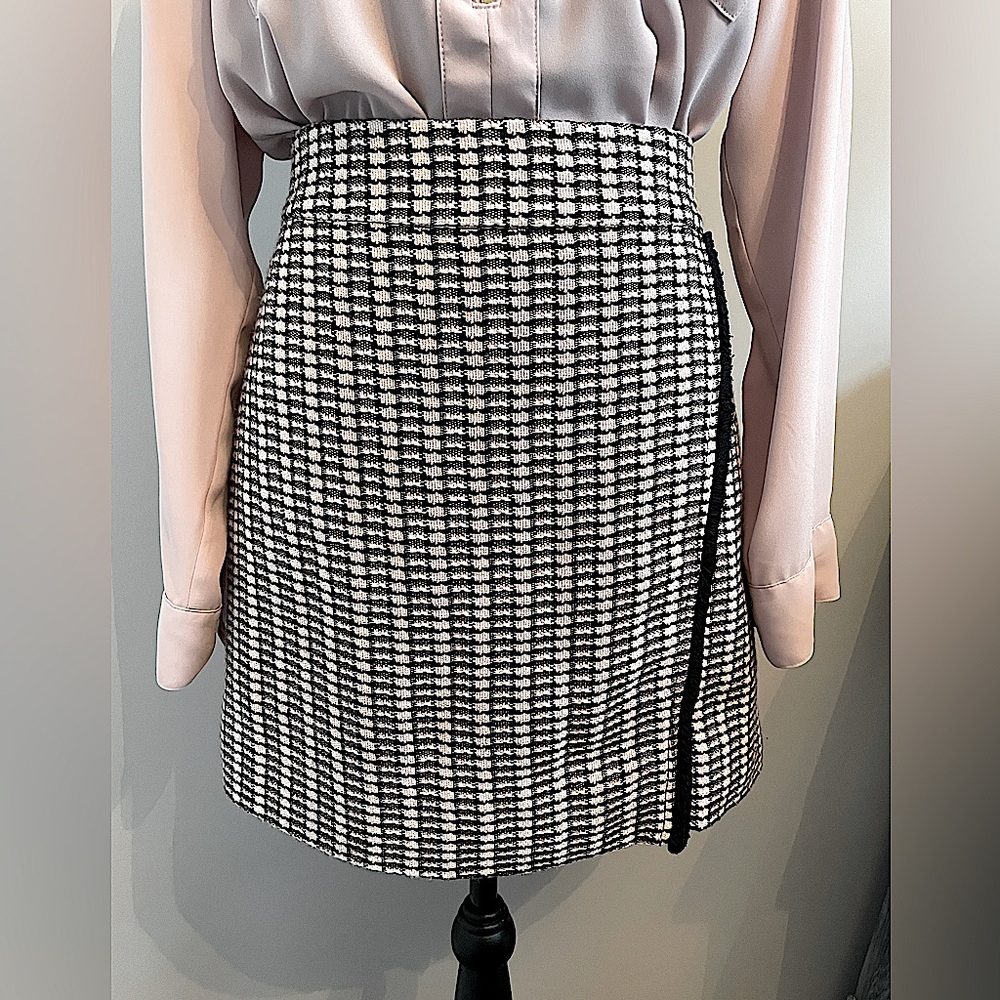 J Crew Pink Tweed Skirt